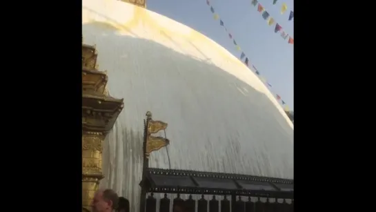 Swayambunath Stupa. 
Один из самых известных центров силы в Непале – буддийская ступа  Сваямбунатх, расположена на Холме Обезьян