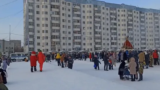 Северное многоборье и гонки на собачьих упряжках в Надыме стартовал День оленевода. Злой Ямал