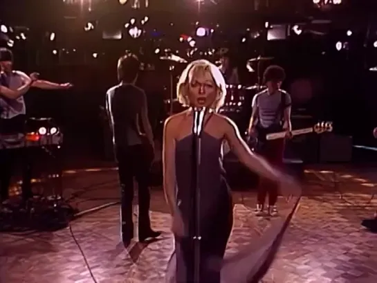 Blondie_-_Heart_Of_Glass__Official_Video__Remastered_07042024221918_MPEG-4__360p_.mp4