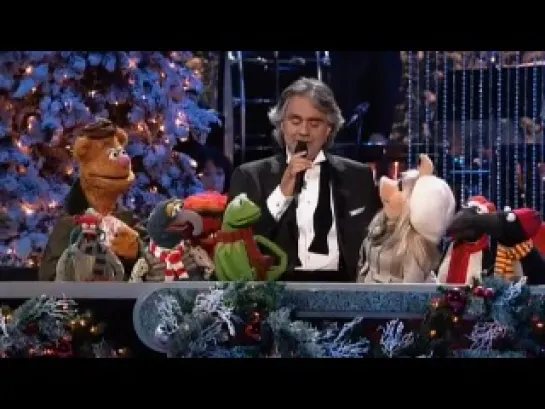 Andrea Bocelli & David Foster - Jingle Bells (featuring The Muppets)