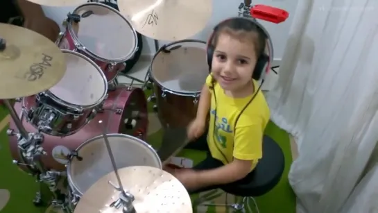 System Of A Down - Toxicity ( Drum cover ) Eduarda Henklein (5 лет)