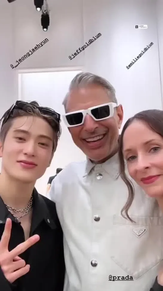 220619 ‹ SNS › emiliegoldblum