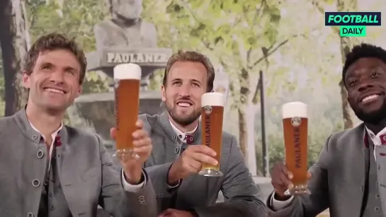 Harry Kane at the Paulaner photoshoot 🍻