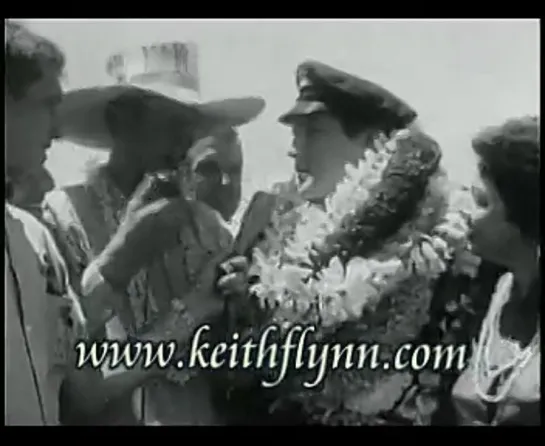 Elvis Arrives in Hawaii - Tom Moffatt Interview (April 7 1962)