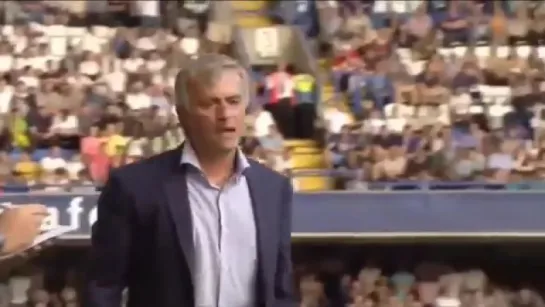 Video Ekspresi Kemarahan Mourinho Pada Tim Medis - Chelsea vs Swansea City 2-2 Premier League 2015