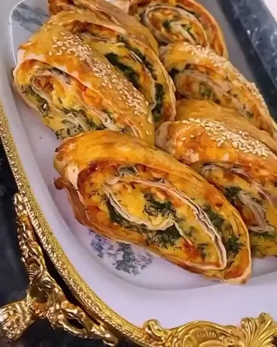 Супер вкусный, хрустящий рулет из лаваша с курицей