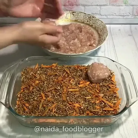 Гречка с мясными шариками