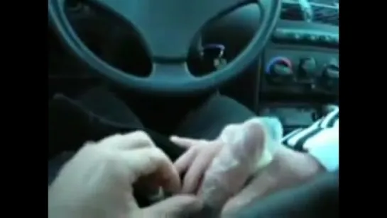 Классный_отсос_с_презиком_в_машине__Teen_gives_condom_blowjob_in_car. анал сперма вытекает мммж большие члены мжм порно видео