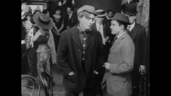 The Musketeers of Pig Alley (David W. Griffith, 1912)