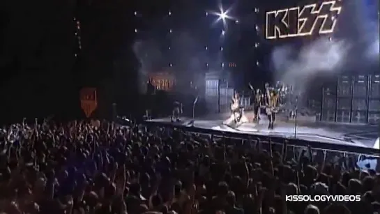 Kiss - New York Groove ( Live @ The Brooklyn Bridge ) HD