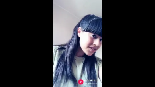 Диана осваивает пространство musical.ly