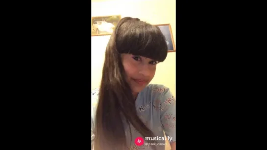 Диана осваивает пространство musical.ly