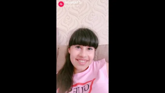 Диана осваивает пространство musical.ly