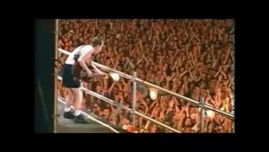 ACDC Лучшая гитара Ангус Янг