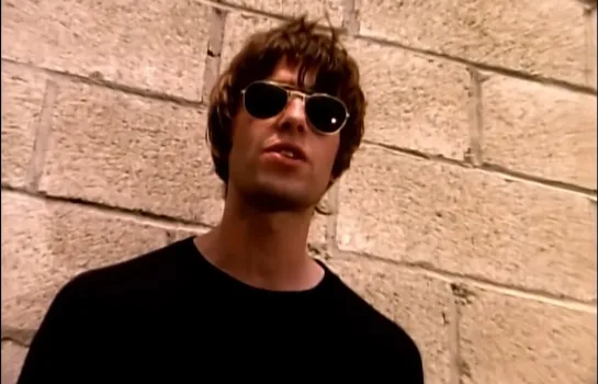 Oasis - Live Forever (UK Version) (1994)