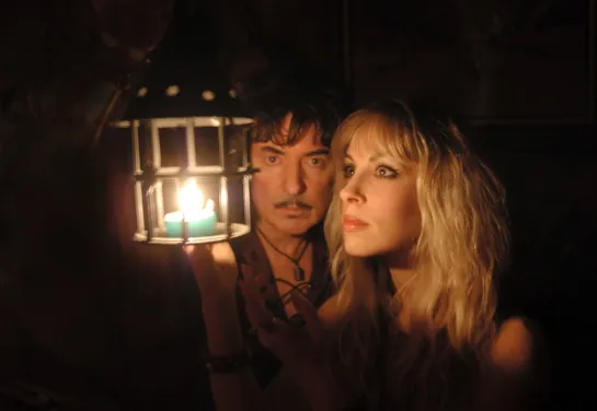 Blackmore's Night - The Moon Is Shining (Clip)