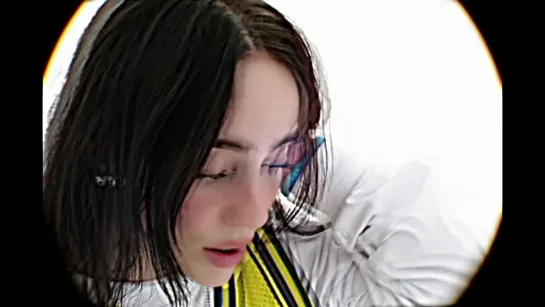 Billie Eilish - LUNCH