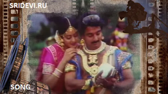 Песня Madhura Murali Hrudaya Ravali из фильма Oka Radha Iddaru Krishnulu (telugu, 1986)