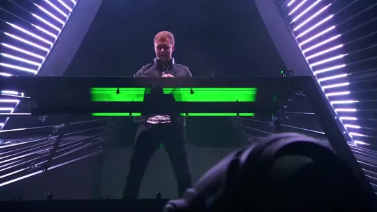 Armin van Buuren _ Avian Grays feat. Jordan Shaw - Something Real (Live at Pinkpop 2019)