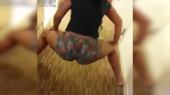 Black Girls Twerk In Slow Motion