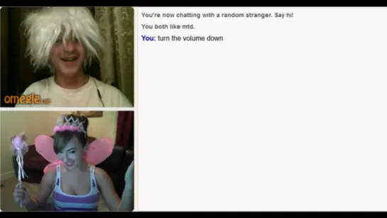 HOT GIRLS TWERK FAIRY ON OMEGLE PART 2