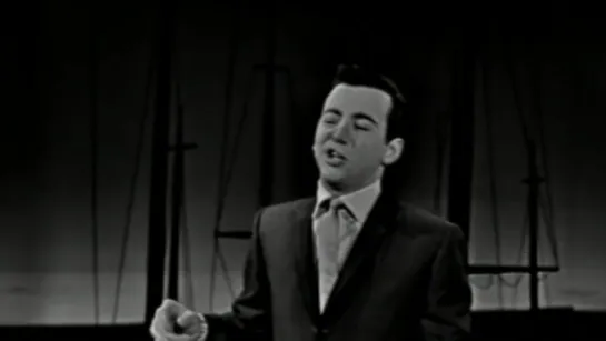 Bobby Darin - Beyond The Sea