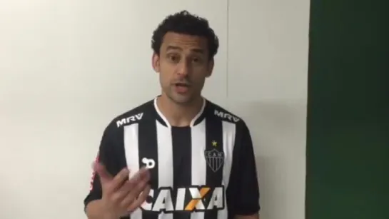 Fred falando como jogador do Galo e despejando litros de diarréia na cabeça dos cruzeirenses