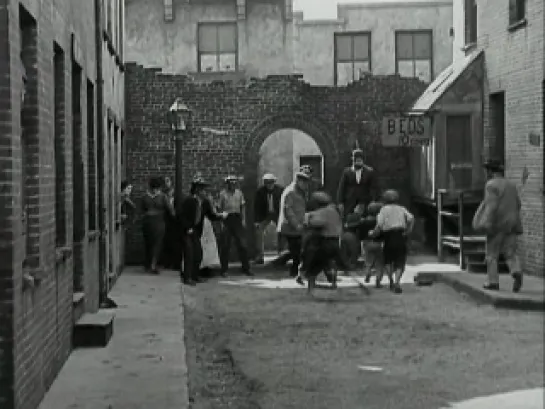 The Kid (1922-Silent Classic) - Charlie Chaplin