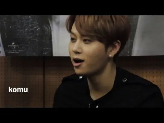 [Fancam] 131230 일산 팬싸 Junhyung speaks English and Japanese...!