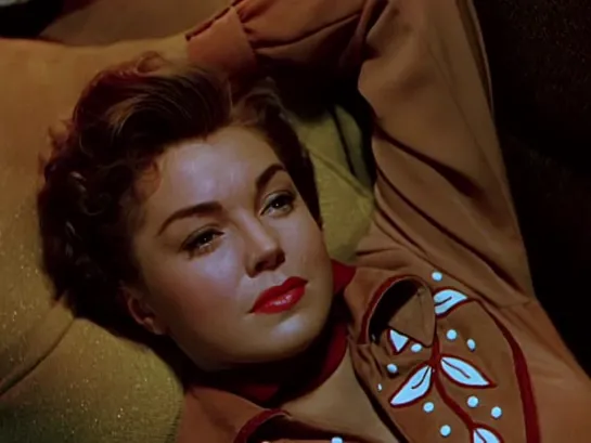 ESTHER  WILLIAMS ( Debbie - Texas Carnival . 1951 г ) 3 ФРАГМЕНТА