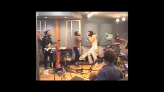 Edward Sharpe & The Magnetic Zeros - Home (live @ kcrw)