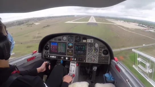 LTBU - DA 20 - First Solo Flight - Full Cockpit View - Including Take Off, Cruise and Landing