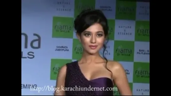 sexy amrita rao on ramp.flv