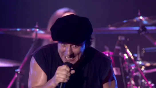 AC/DC - Rock N' Roll Damnation (Live in Circus Krone) '2003