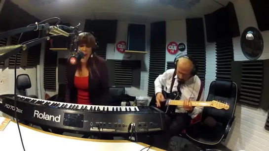 Beth Hart - Led Zeppelin Cover - Session Acoustique OÜI FM