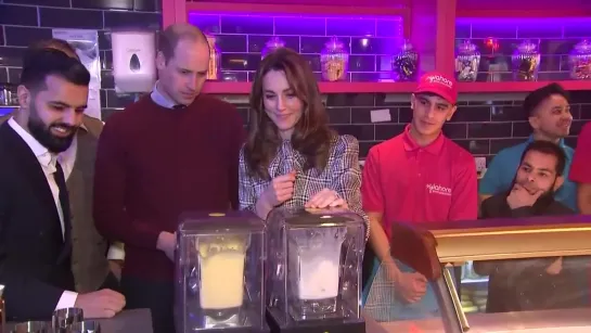 The Duke and Duchess of Cambridge tried their hand at making milkshakes during their visit to @mylahore.