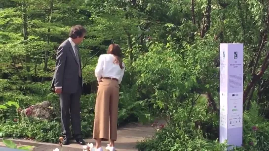 Watch Princess Kate says goodbye to schoolkids and the waiting media after spending more t