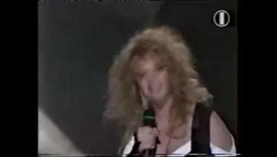 BONNIE TYLER - " Live Holding Out For A Hero " (1985)  DVD версия