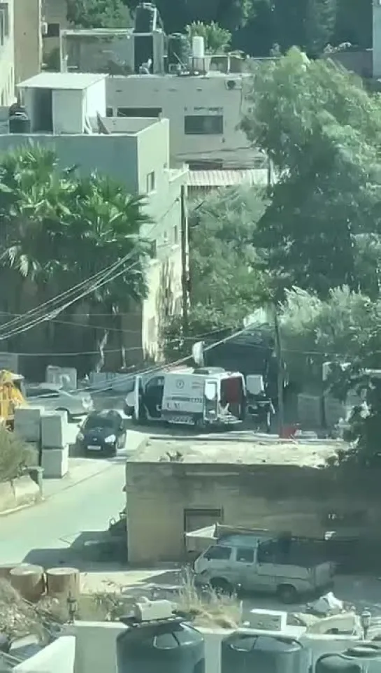 Israeli forces raided the town of Qabatiya, south of Jenin, West Bank