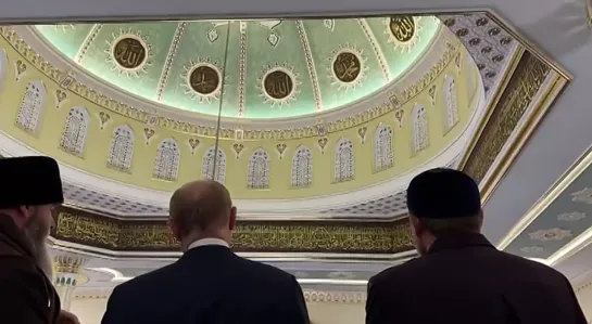 Más de la visita del Presidente ruso Vladimir Putin a Grozny, Chechenia