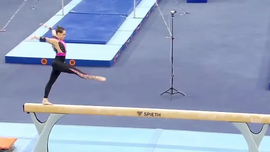 Sarah Voss. Germany. Baku Cup 2022 Beam Final. 13,733 (5.6 D + 8.133 E)