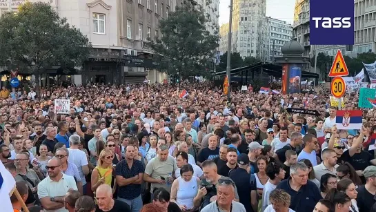 ▶️ Varios miles de manifestantes contra la apertura de una mina para extraer jadarita, mineral que contiene litio, han bloqueado