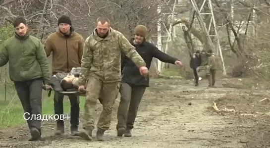 ДОНБАСС. ГОСПИТАЛЬ МОРПЕХОВ ВСУ. ПУСКАЙ ПЛЕН, НО ЖИЗНЬ, А НЕ СМЕРТЬ