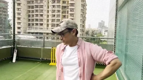 Aamir Khan Shows Off His Incredible Footwork