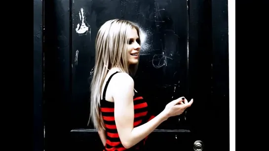 Avril Lavigne - He Wasnt (Upscale)