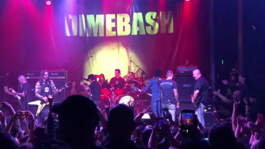 Corey Taylor + Dave Grohl + Scott Ian  -  Love Gun - (KISS) This Love + Walk - (Pantera) Jam LIVE - Dimebash 2019