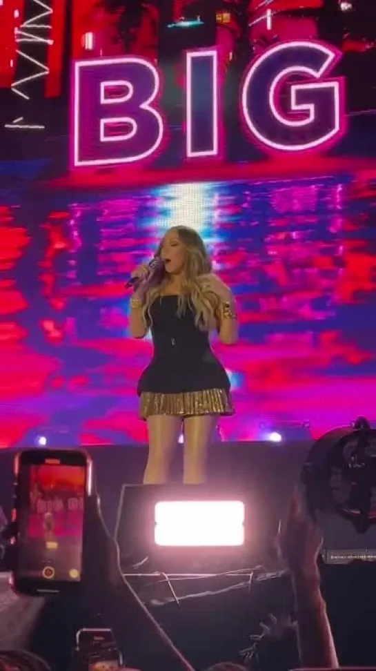 Mariah absolutely SLAYED this opening!!!