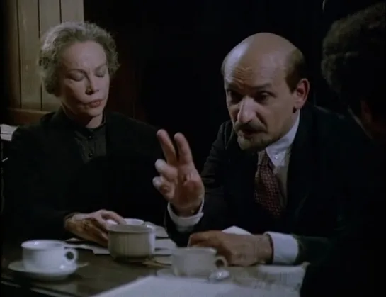 Lenin… The Train - part 1 (Damiano Damiani, 1988)