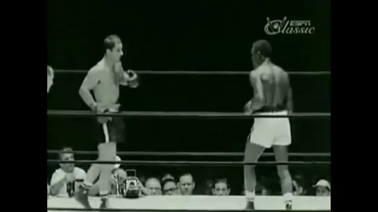 Rocky Marciano vs Ezzard Charles, I