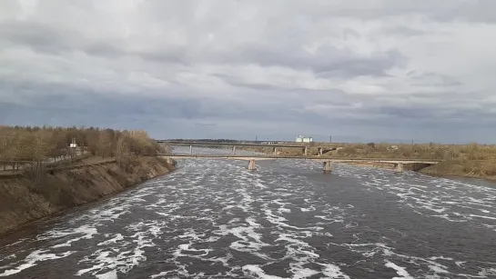 Река Волхов через окно электропоезда Volkhov river nice view HD